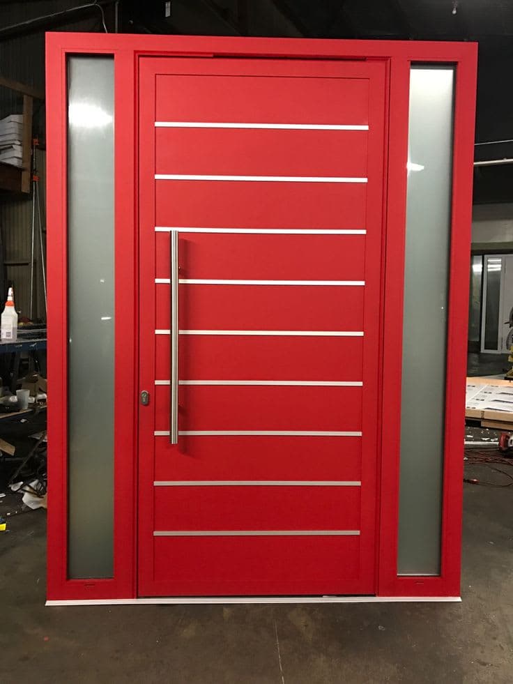 Porte métallique avec décor